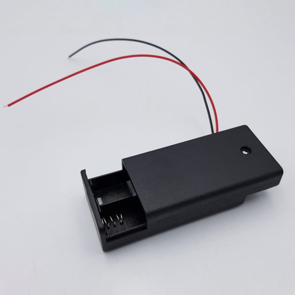 Hộp đế 2 pin AA có nắp và công tắc