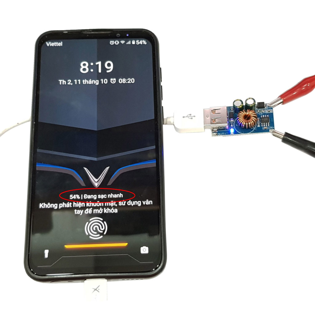 Ứng dụng của Mạch Sạc Nhanh USB QC3.0, Sạc điện thoại tự động điều chỉnh điện áp